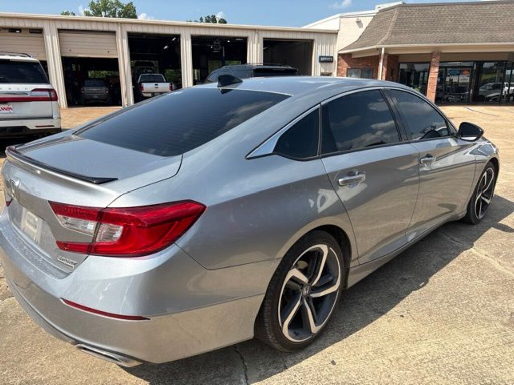 Used 2022 Honda Accord Sport SE Sedan