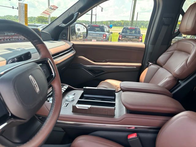 2027 Lincoln Navigator Reserve - Photo 14