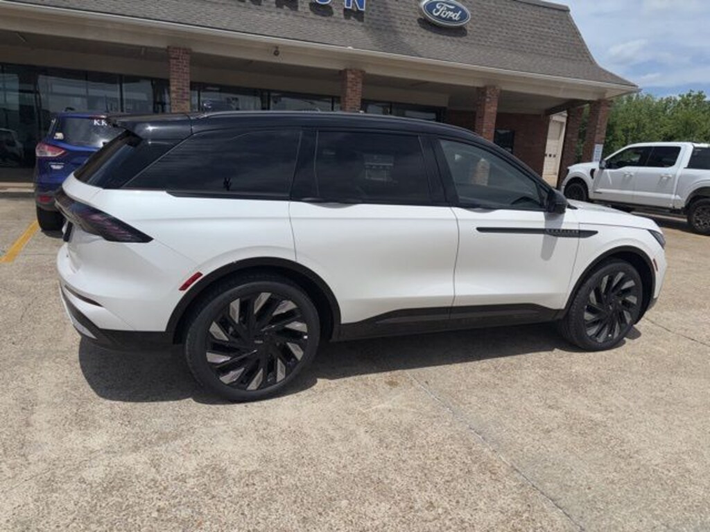 New 2026 Lincoln Nautilus Reserve SUV
