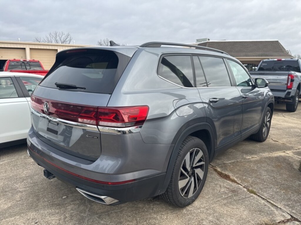 Used 2024 Volkswagen Atlas 2.0T SE SUV