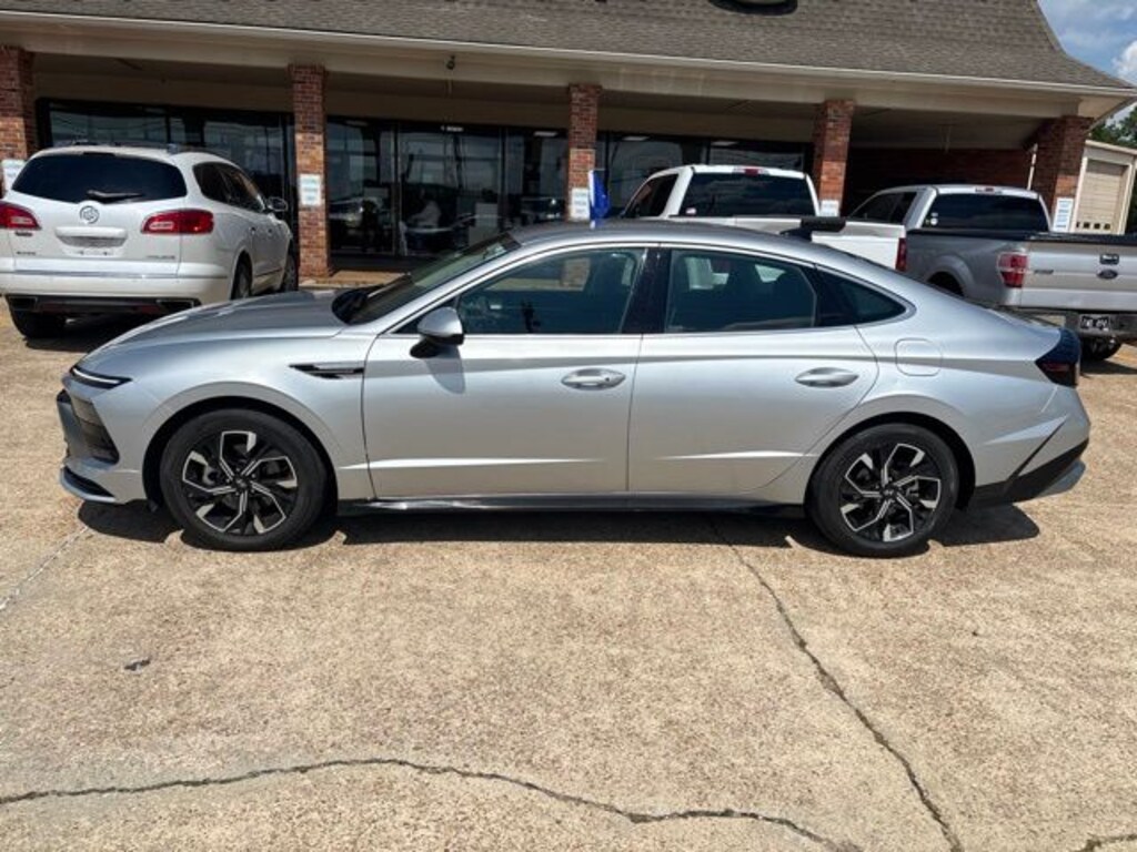 Certified 2025 Hyundai Sonata SEL SEDAN