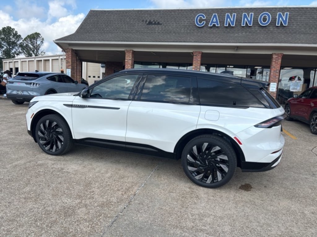 New 2026 Lincoln Nautilus Reserve SUV