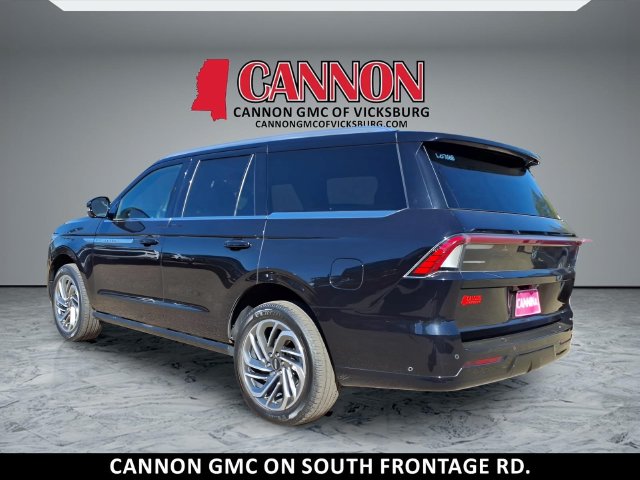 New 2025 Lincoln Navigator