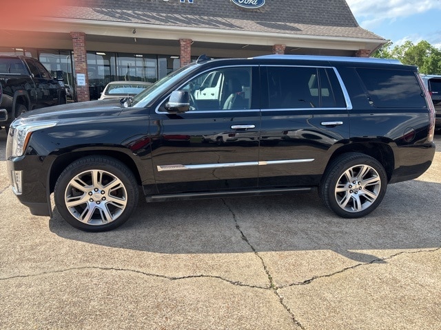 Used 2015 Cadillac Escalade Premium with VIN 1GYS4NKJ2FR540643 for sale in Starkville, MS