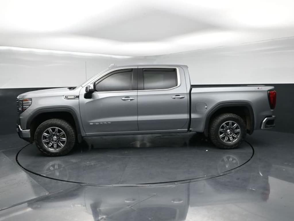 Used 2023 GMC Sierra 1500 SLT Crew Cab Short Bed Truck