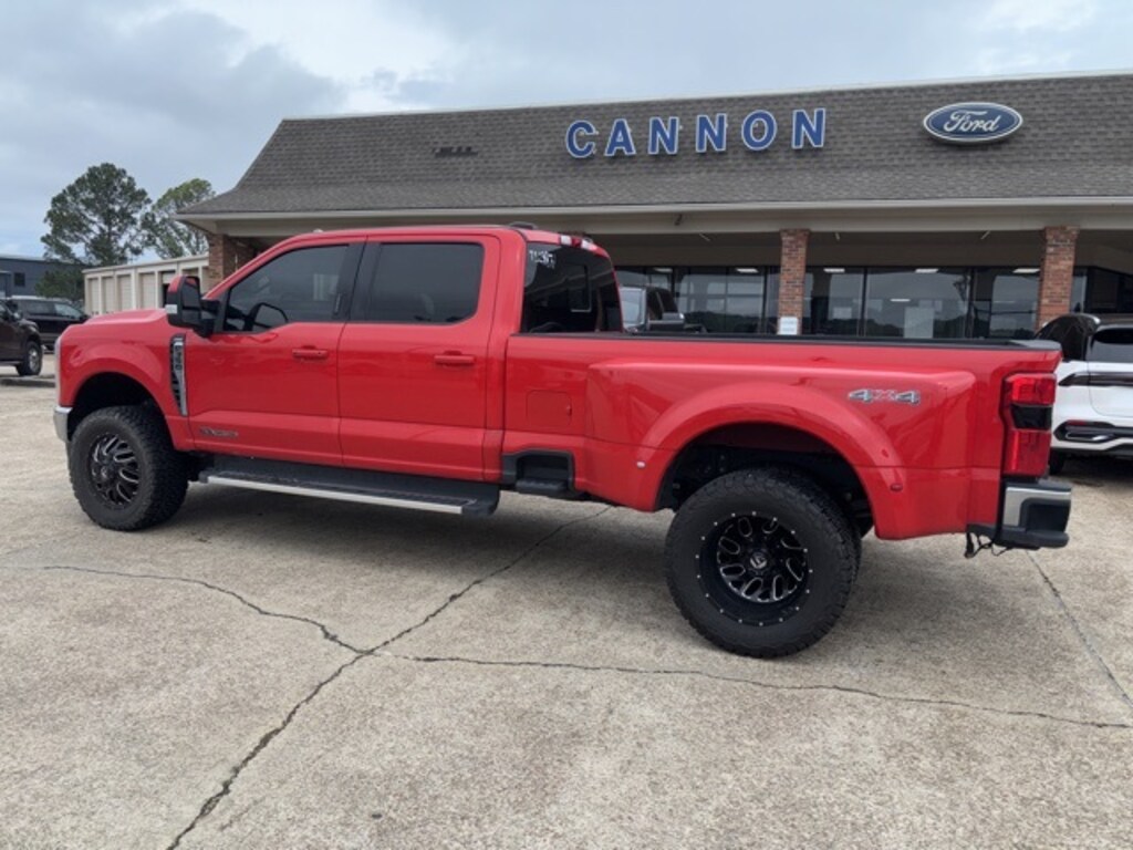 Certified 2023 Ford F-350 Lariat Super Duty CREW CAB LONG BED TRUCK