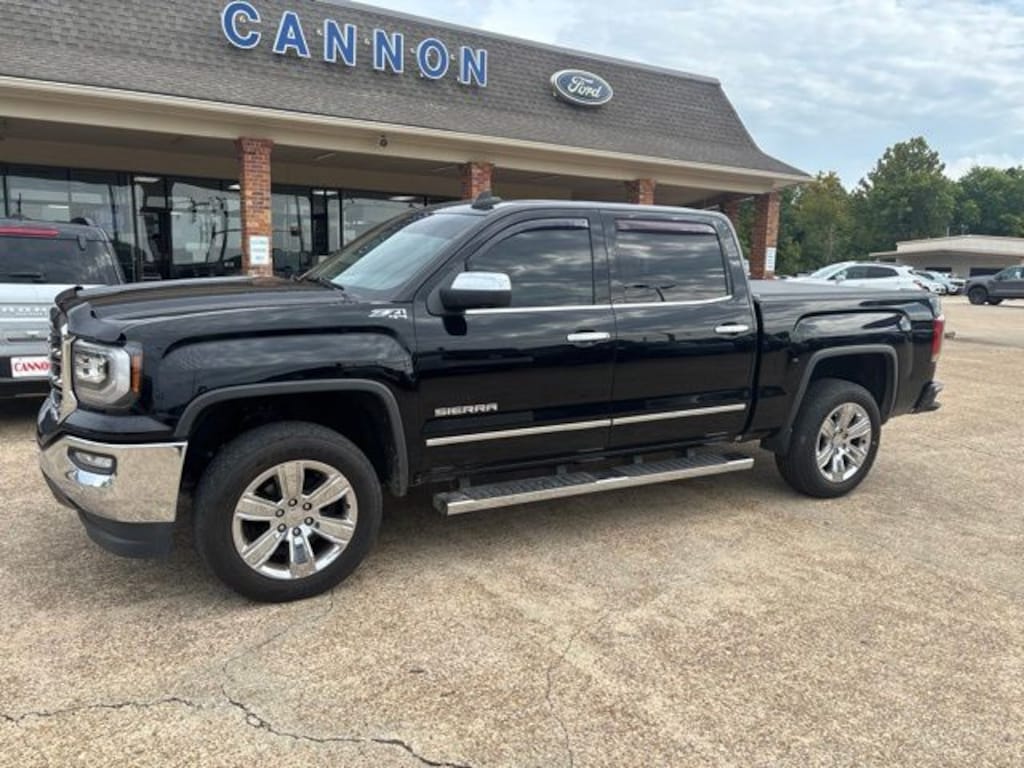 Used 2018 GMC Sierra 1500 SLT Crew Cab Short Bed Truck