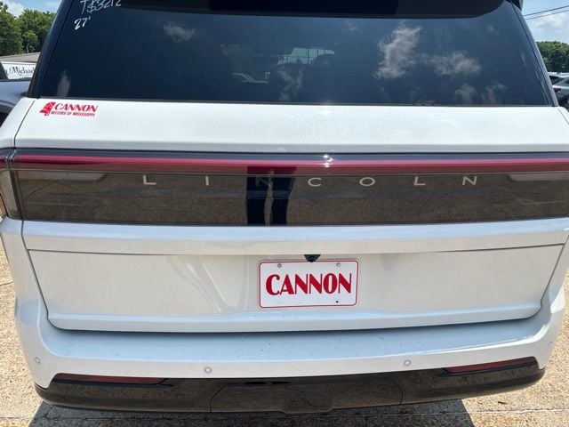 2027 Lincoln Navigator Reserve - Photo 9