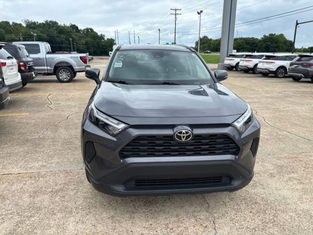 Used 2025 Toyota RAV4 XLE SUV