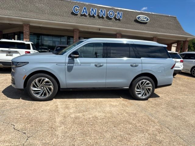 2026 Lincoln Navigator Reserve - Photo 2