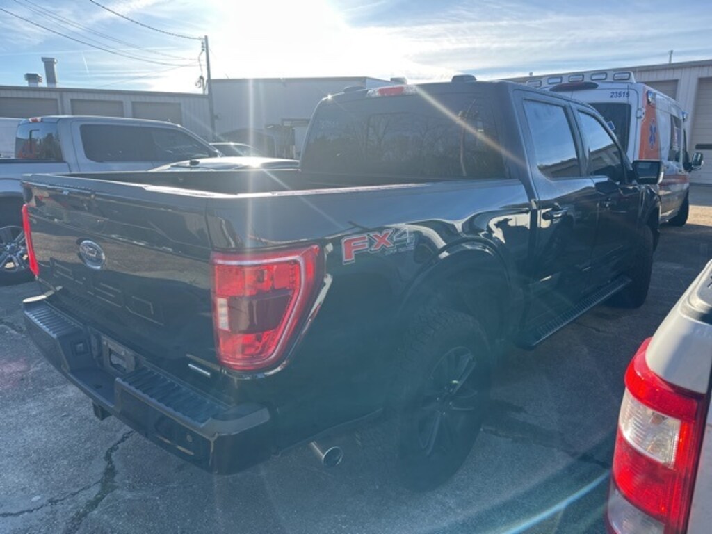 Certified 2022 Ford F-150 XLT CREW CAB TRUCK