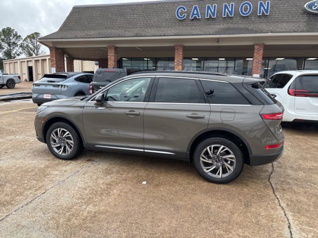 New 2026 Lincoln Corsair Premiere SUV