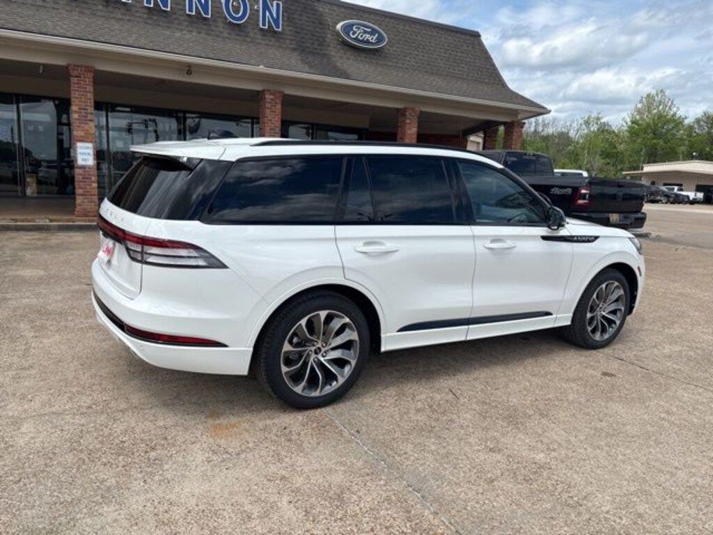 New 2026 Lincoln Aviator Premiere SUV