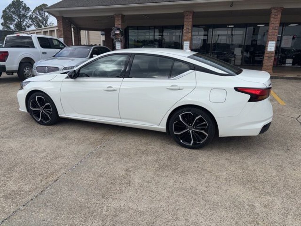 Certified 2024 Nissan Altima 2.5 SR Sedan