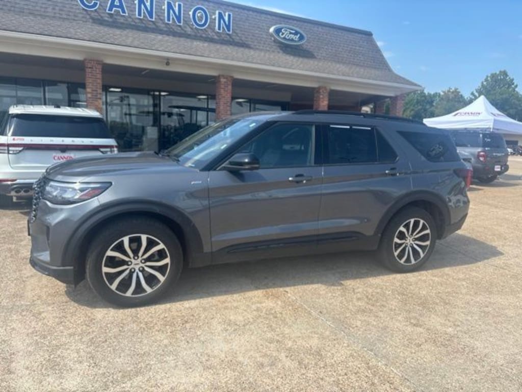Certified 2025 Ford Explorer ST-Line SUV