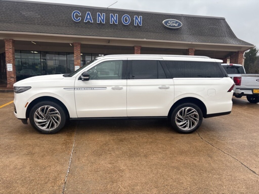 New 2026 Lincoln Navigator L Reserve SUV