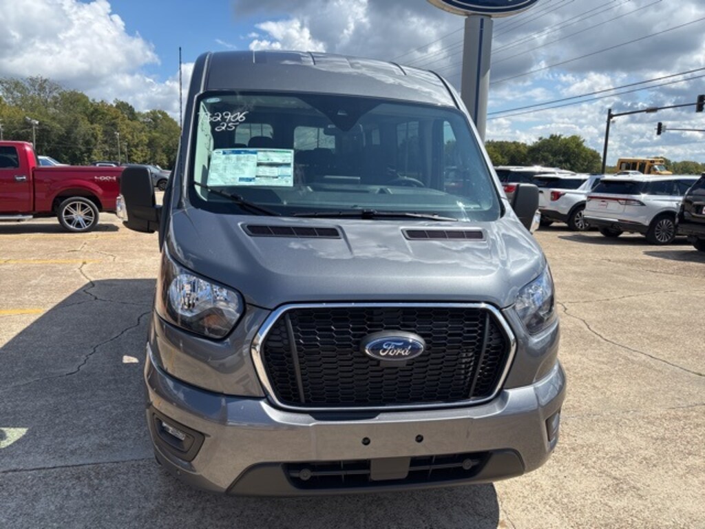 New 2025 Ford Transit-350 Passenger  Wagon Medium Roof Van
