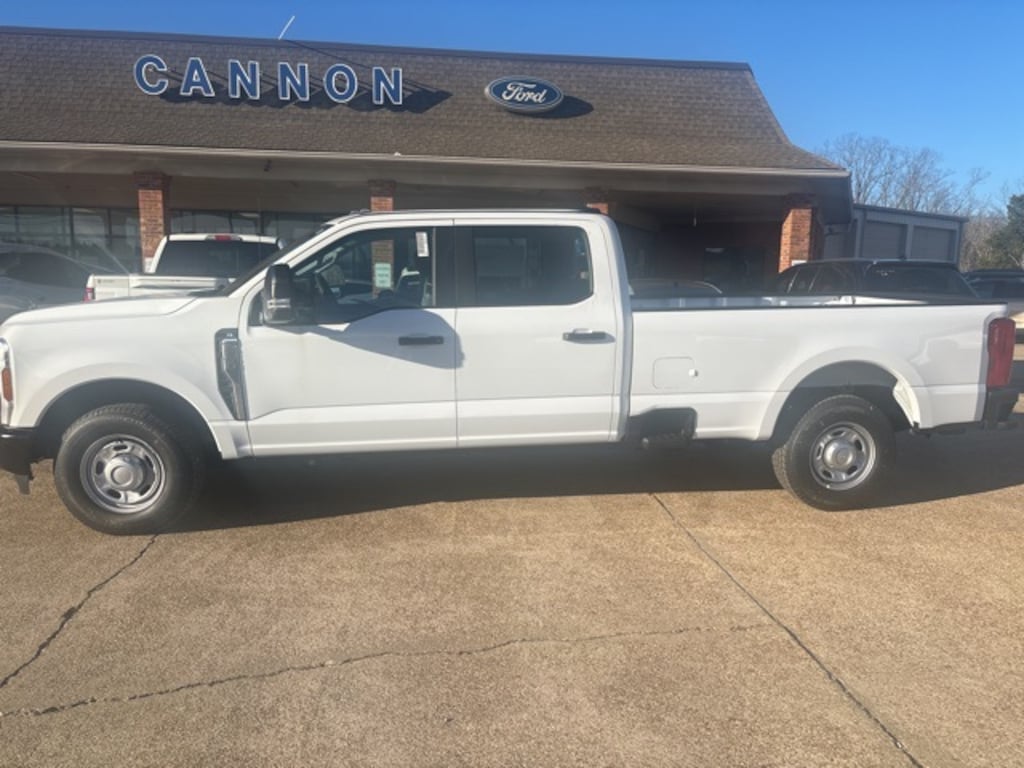 New 2026 Ford F-250 Truck Crew Cab