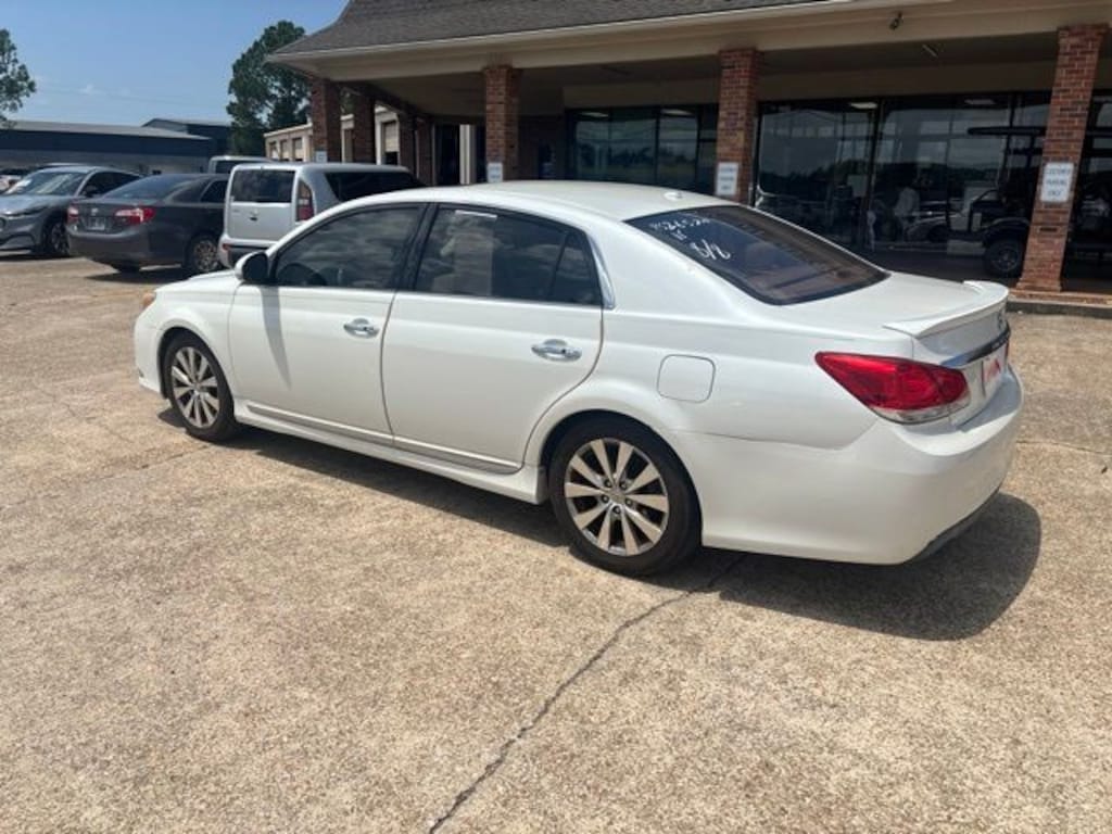 Used 2011 Toyota Avalon Limited Sedan