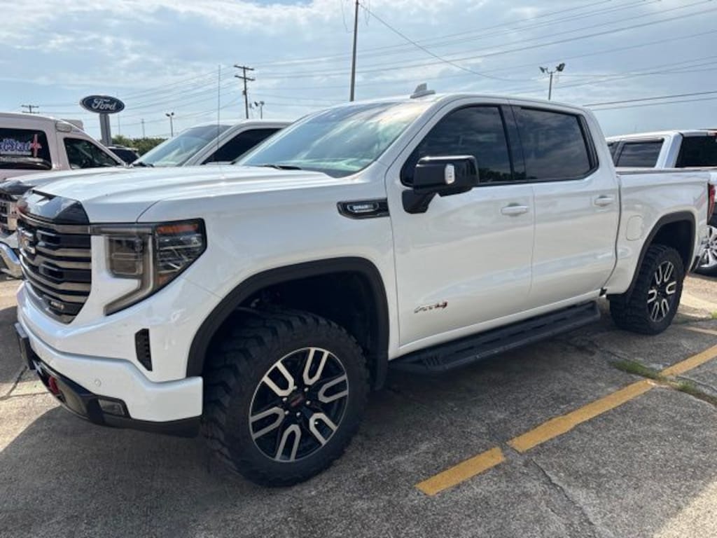 Used 2025 GMC Sierra 1500 AT4 Truck Crew Cab