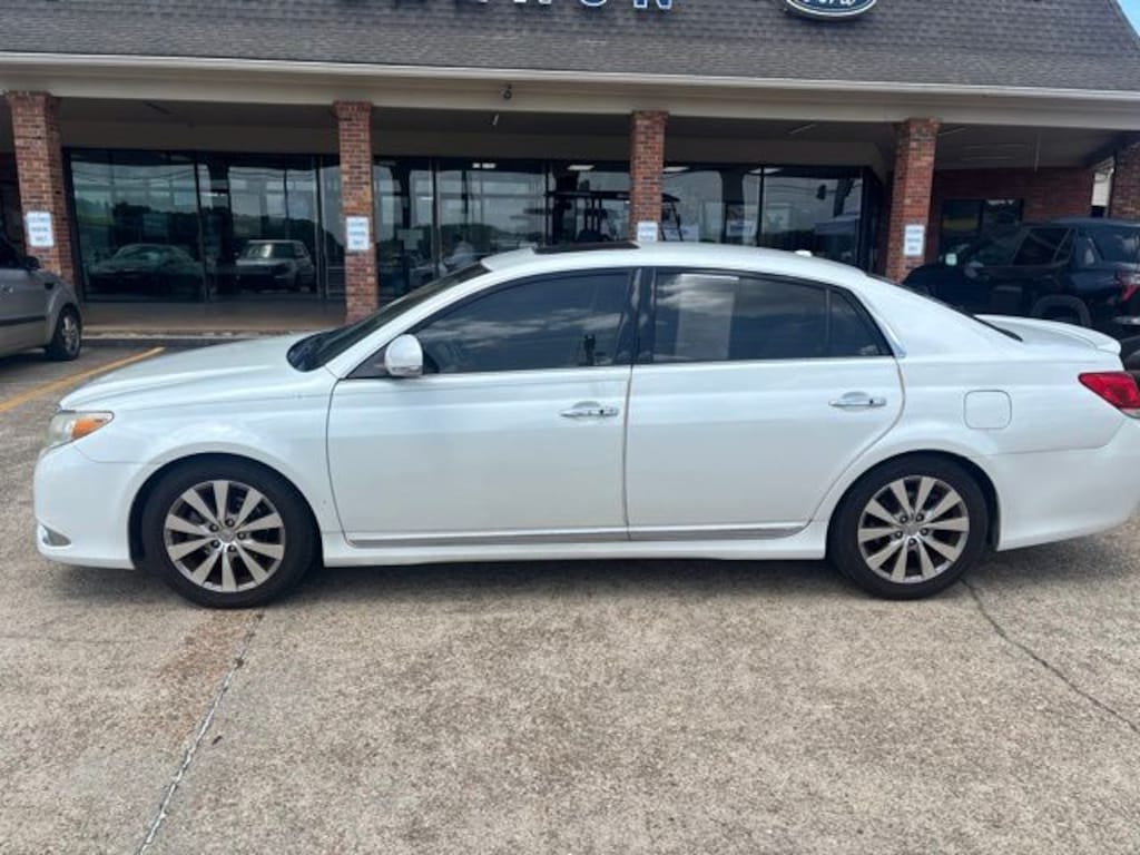 Used 2011 Toyota Avalon Limited Sedan