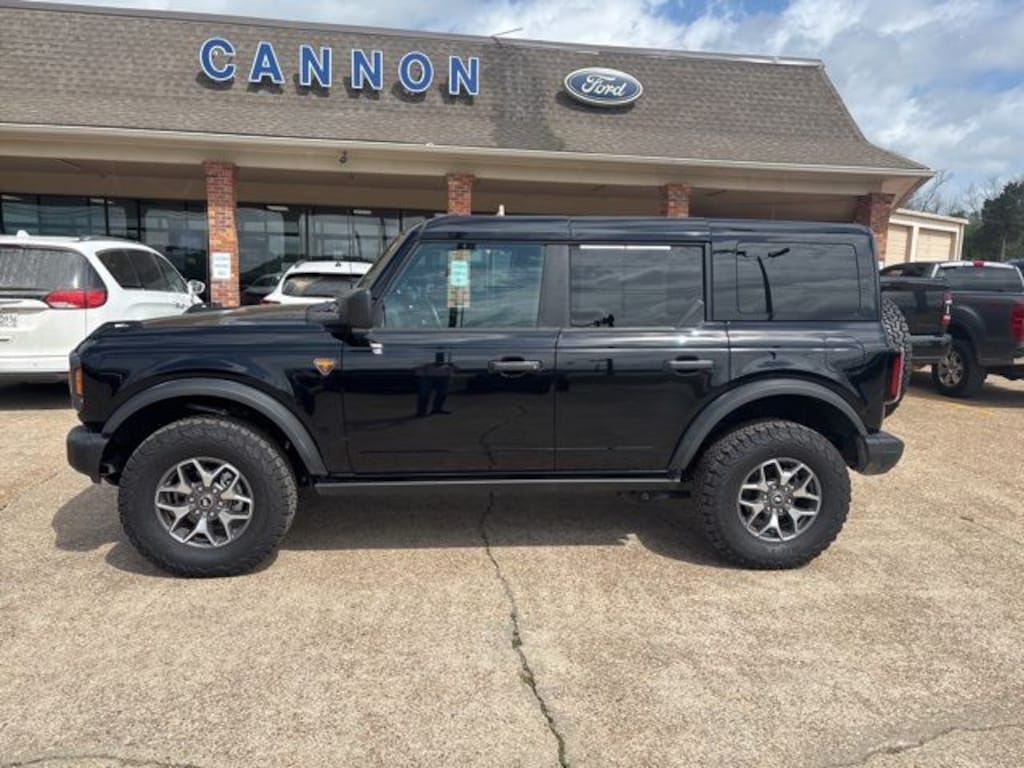 Certified 2025 Ford Bronco Badlands SUV