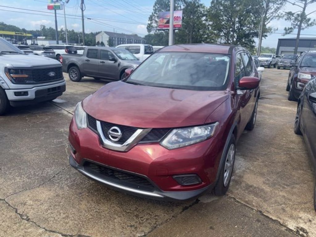 Used 2016 Nissan Rogue S SUV