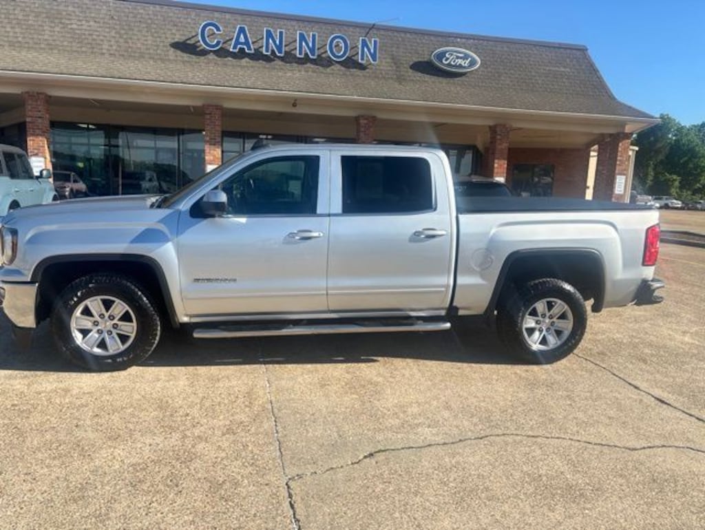 Used 2018 GMC Sierra 1500 SLE Truck Crew Cab