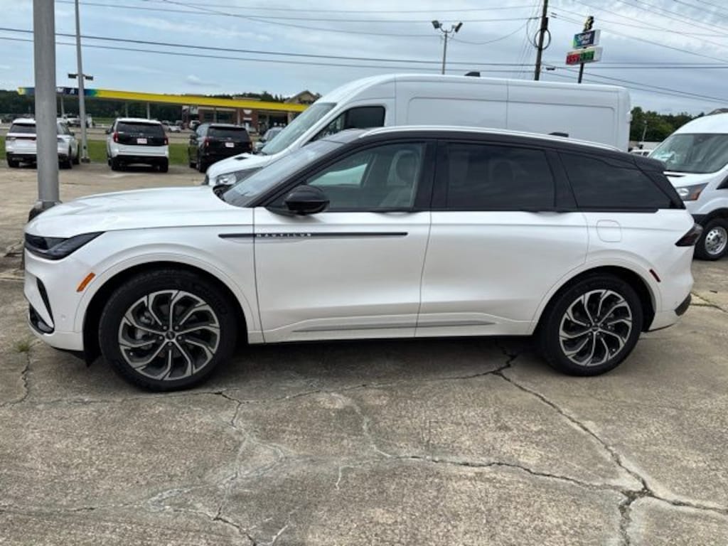 Used 2024 Lincoln Nautilus Reserve SUV
