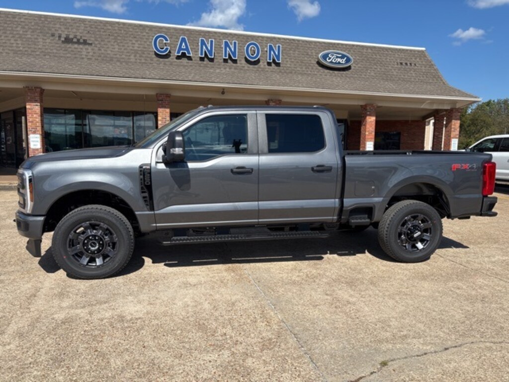 New 2026 Ford F-250 Truck Crew Cab