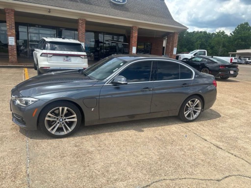Certified 2018 BMW 330e iPerformance Sedan