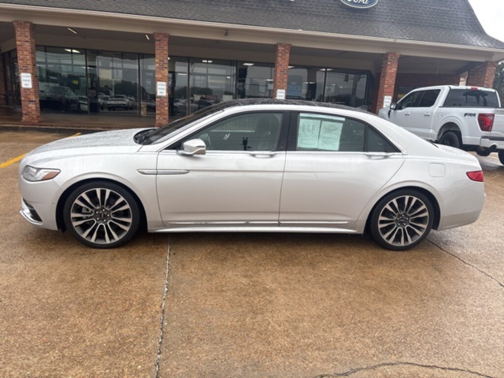 Used 2018 Lincoln Continental Reserve Sedan