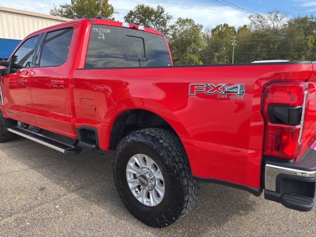 Used 2024 Ford F-250  Truck Crew Cab