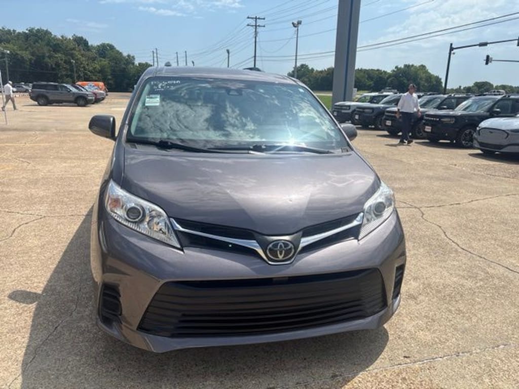Certified 2020 Toyota Sienna LE 8 Passenger Van