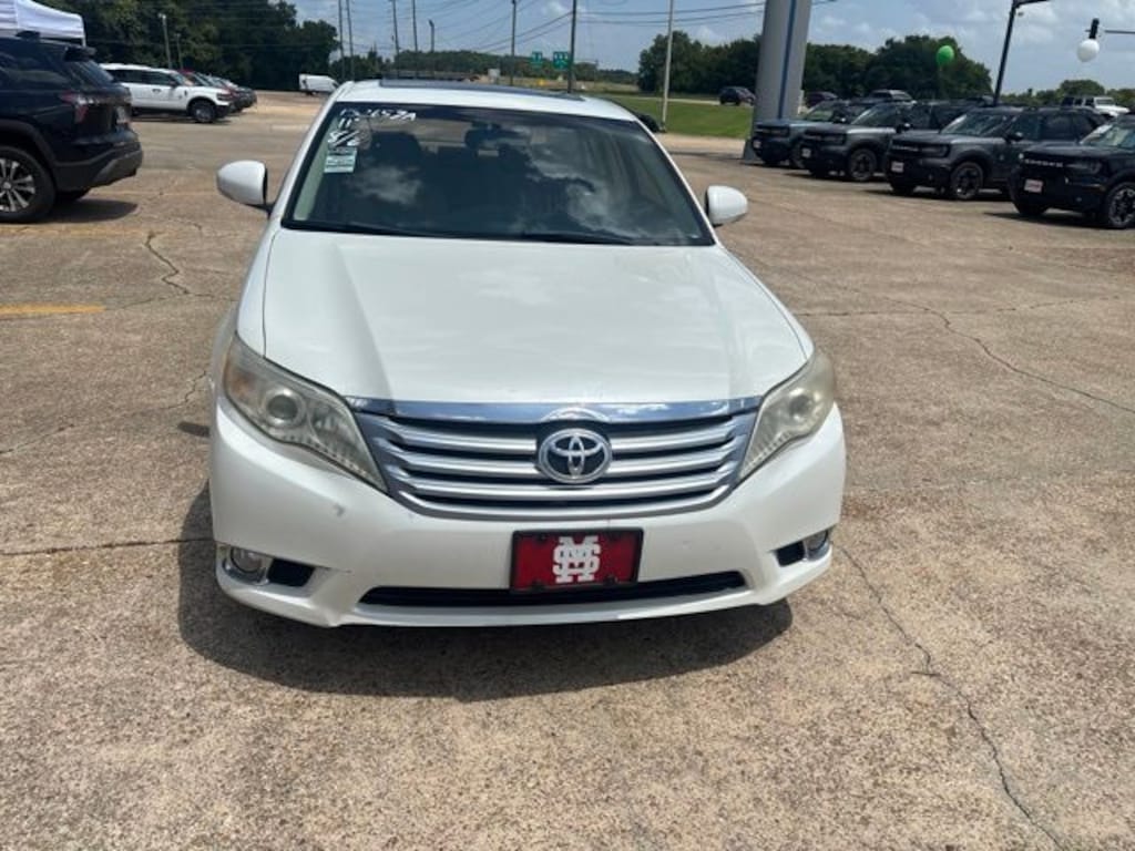 Used 2011 Toyota Avalon Limited Sedan