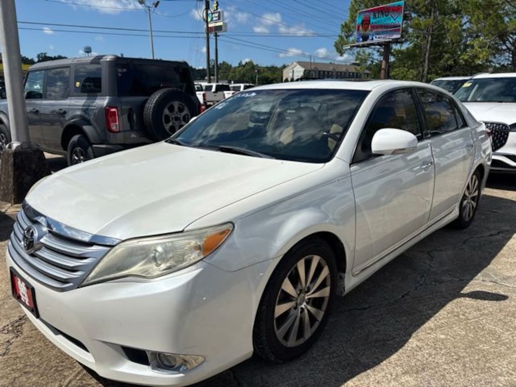 Used 2011 Toyota Avalon Limited Sedan