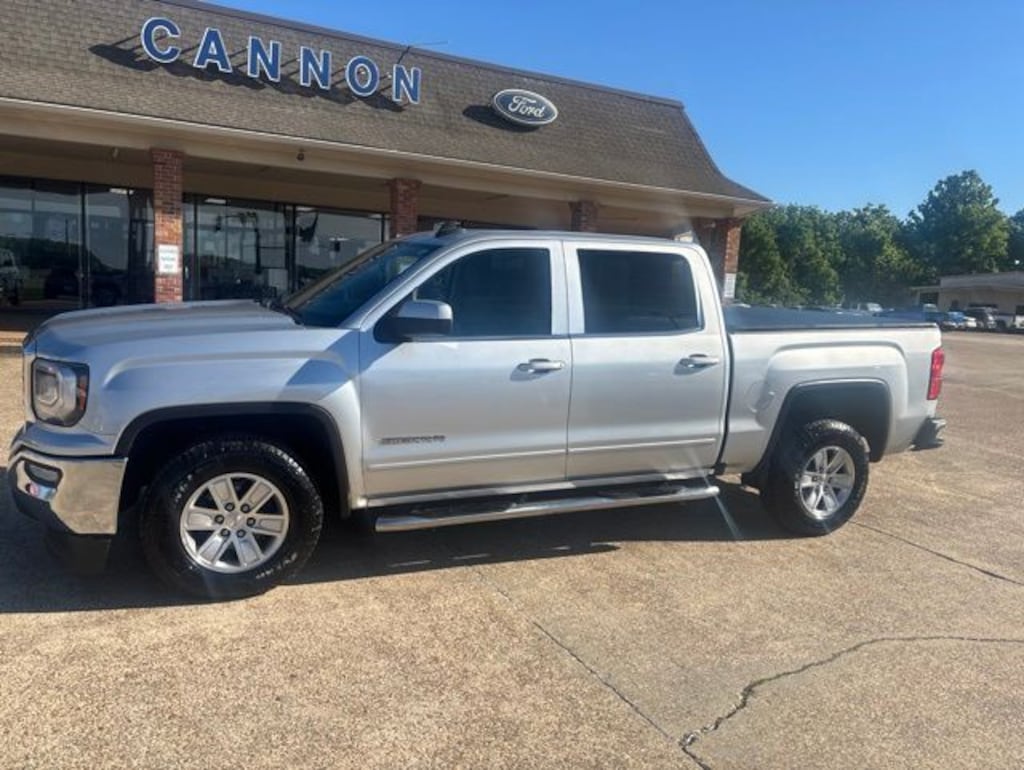 Used 2018 GMC Sierra 1500 SLE Truck Crew Cab