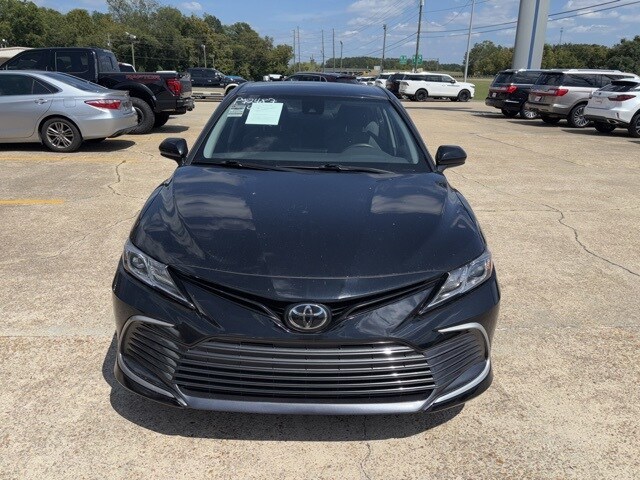 2023 Toyota Camry LE photo 4