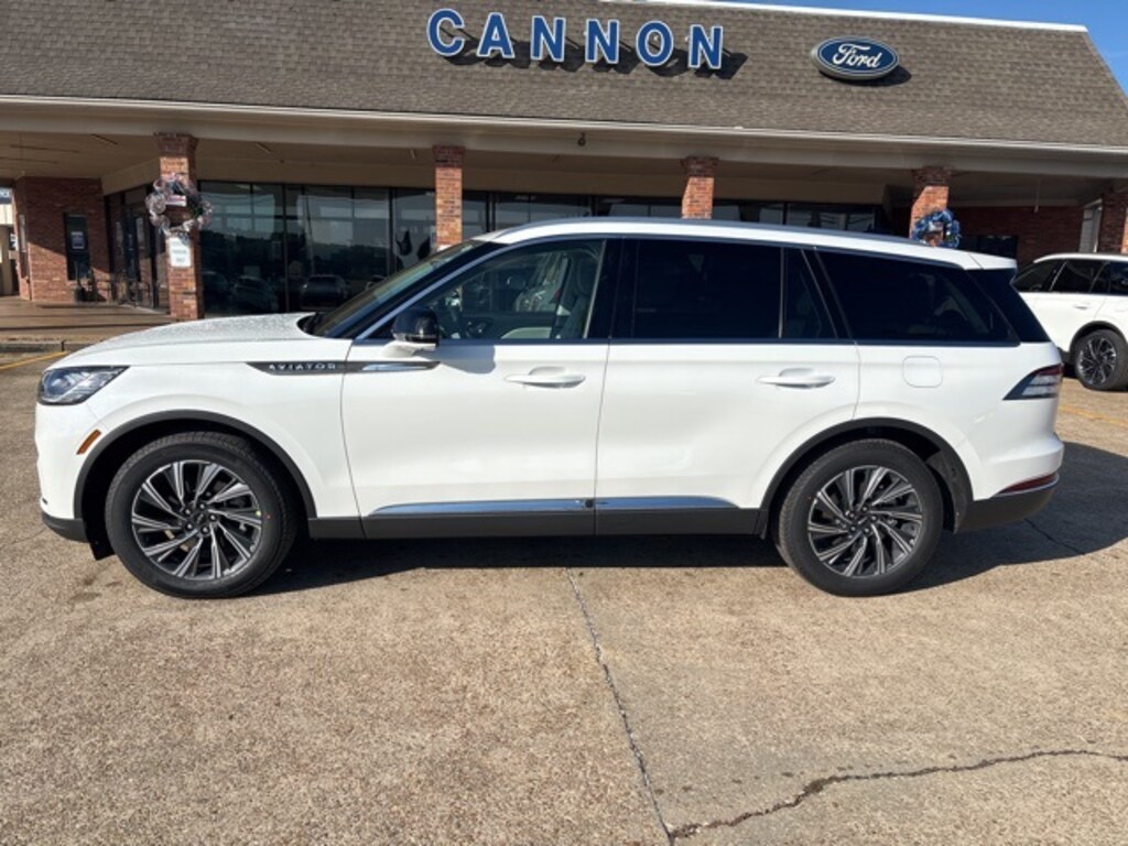 New 2026 Lincoln Aviator Premiere SUV