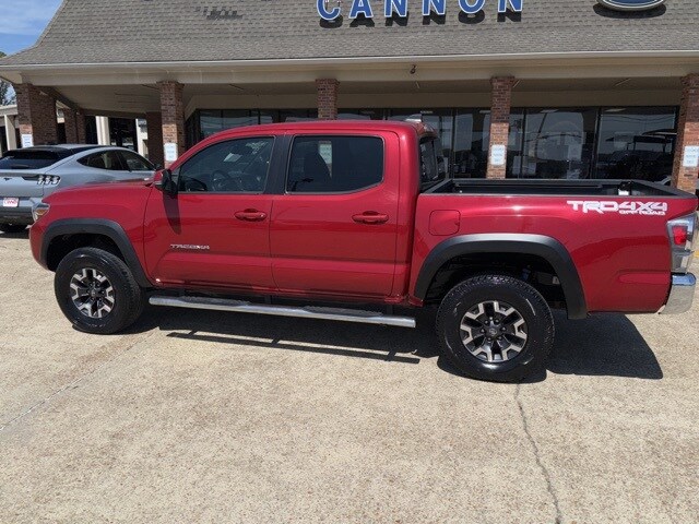 2022 Toyota Tacoma SR5 photo 3