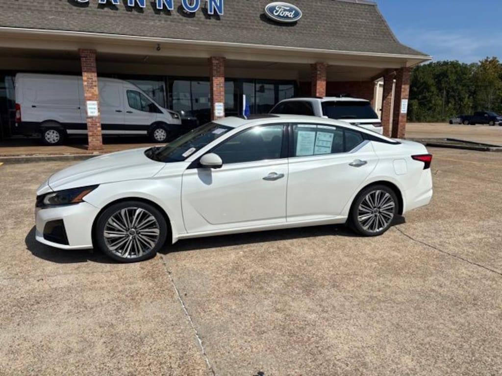 Certified 2023 Nissan Altima 2.5 SL Sedan
