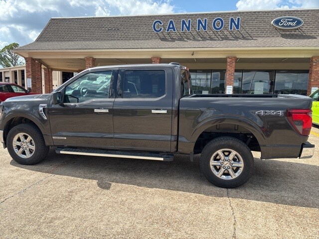 2024 Ford F-150 XLT photo 3
