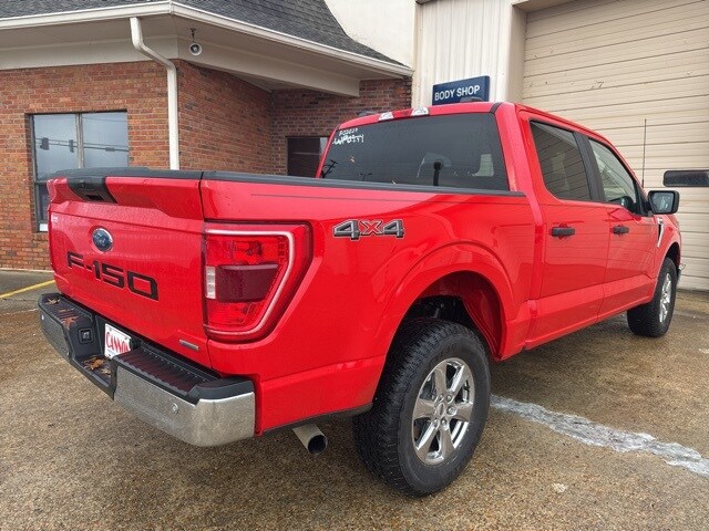 2023 Ford F-150 XLT photo 2