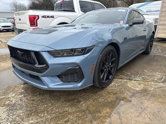 2025 Ford Mustang Coupe 