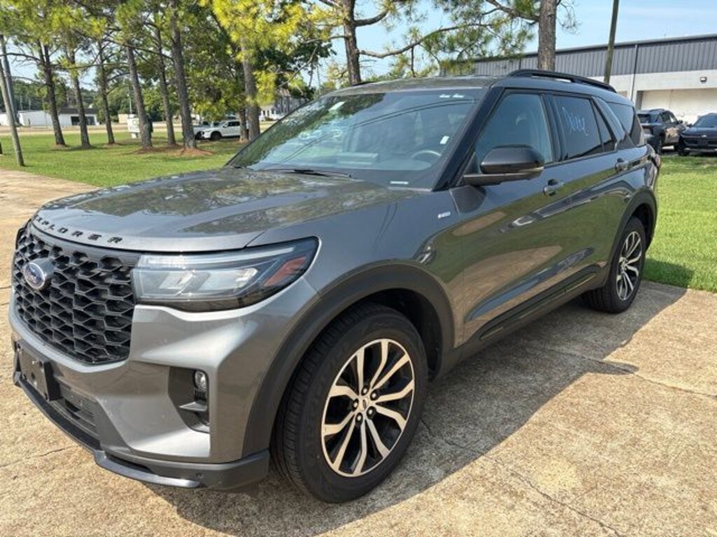Certified 2025 Ford Explorer ST-Line SUV