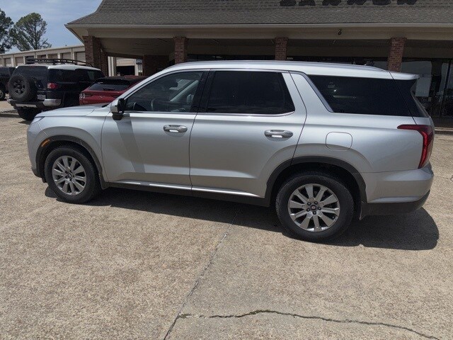 2023 Hyundai Palisade SEL photo 3