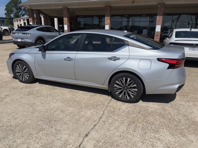 2024 Nissan Altima 2.5 SV photo 3