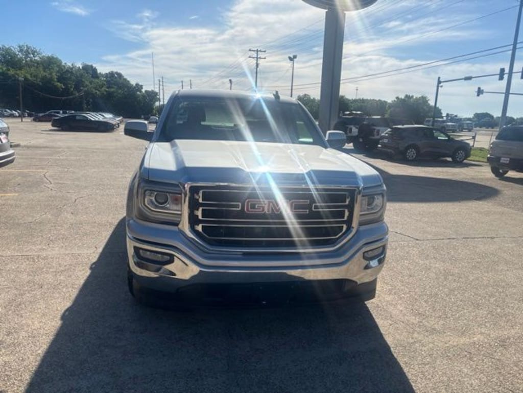 Used 2018 GMC Sierra 1500 SLE Truck Crew Cab