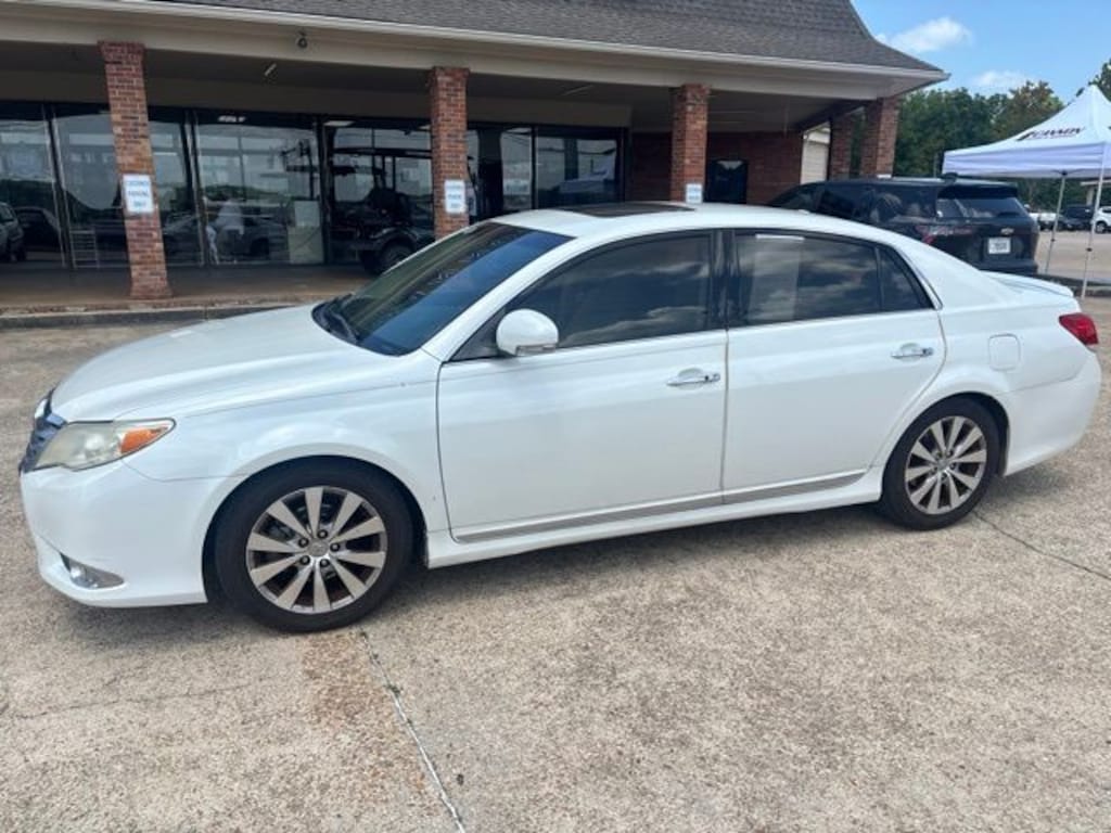 Used 2011 Toyota Avalon Limited Sedan
