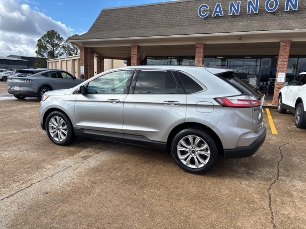 Used 2024 Ford Edge Titanium SUV